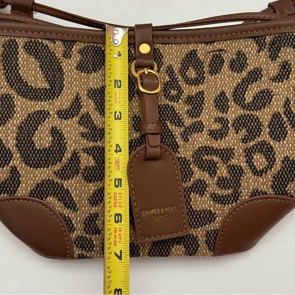 Cahres & Heka Fashion Leopard Print Women's Bag - Picture 10 of 12